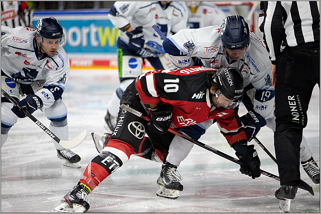 PENNY DEL;  Koelner Haie - Straubing Tigers; Koeln, 11.03.2022